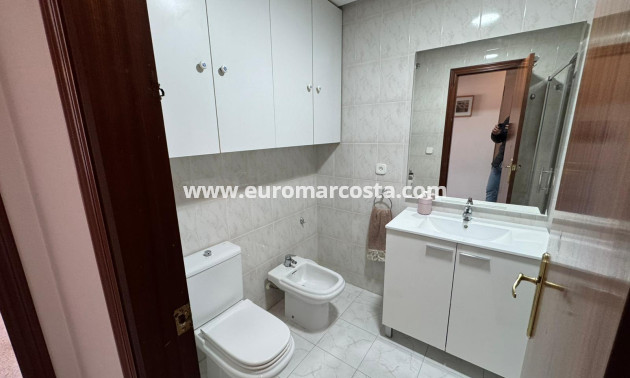 Objekte zum Wiederverkauf - Wohnung - San Miguel de Salinas