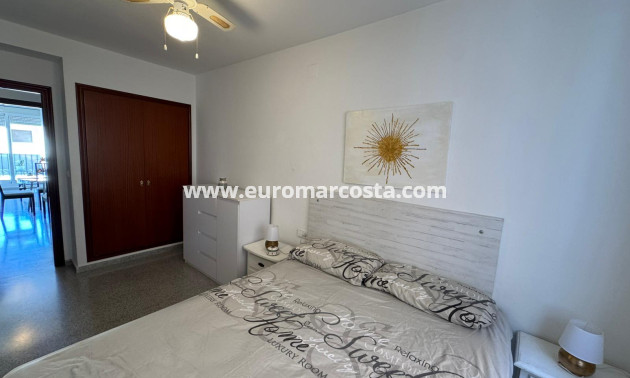 Objekte zum Wiederverkauf - Wohnung - San Miguel de Salinas