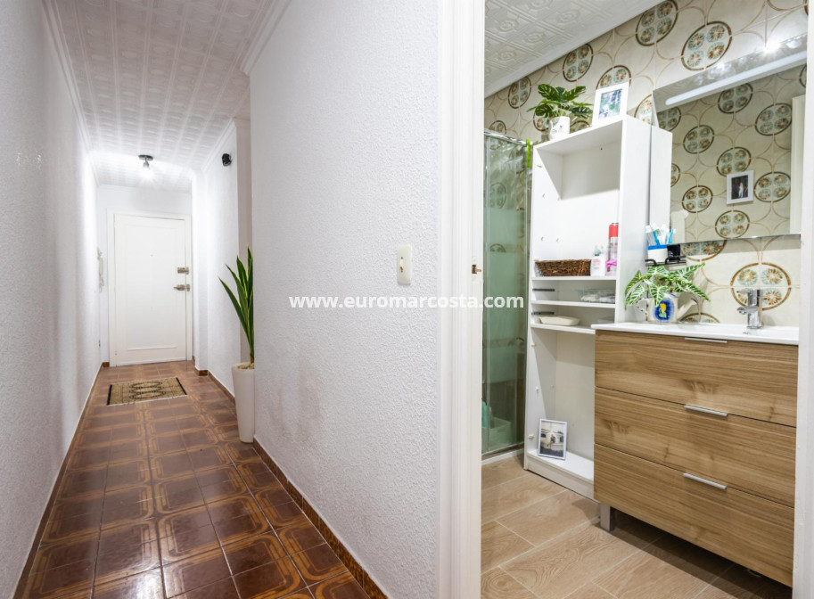 Objekte zum Wiederverkauf - Wohnung - Torrevieja - TORREVIEJA