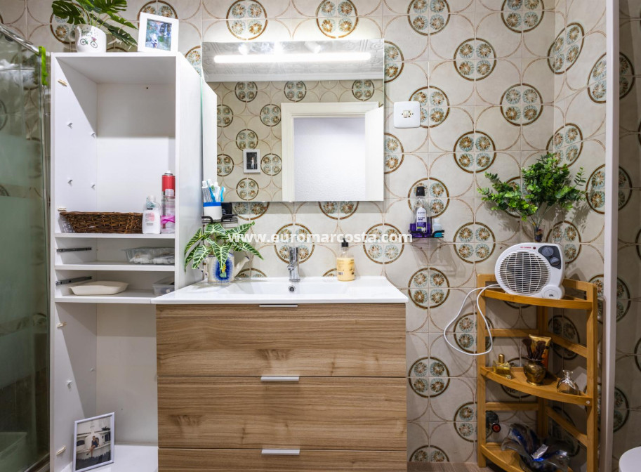 Objekte zum Wiederverkauf - Wohnung - Torrevieja - TORREVIEJA