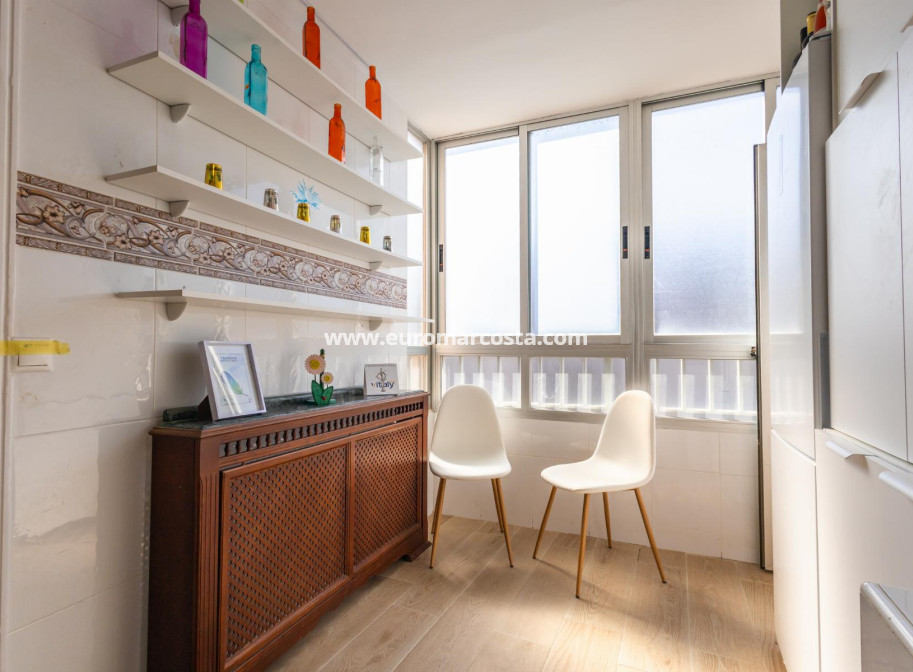 Objekte zum Wiederverkauf - Wohnung - Torrevieja - TORREVIEJA