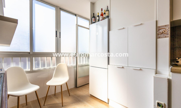 Objekte zum Wiederverkauf - Wohnung - Torrevieja - TORREVIEJA