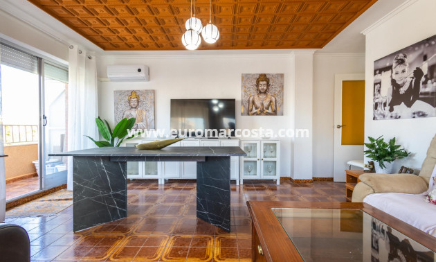 Objekte zum Wiederverkauf - Wohnung - Torrevieja - TORREVIEJA