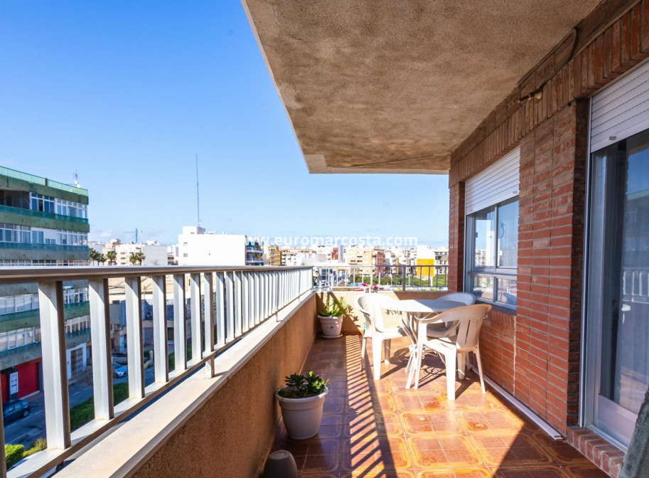Objekte zum Wiederverkauf - Wohnung - Torrevieja - TORREVIEJA