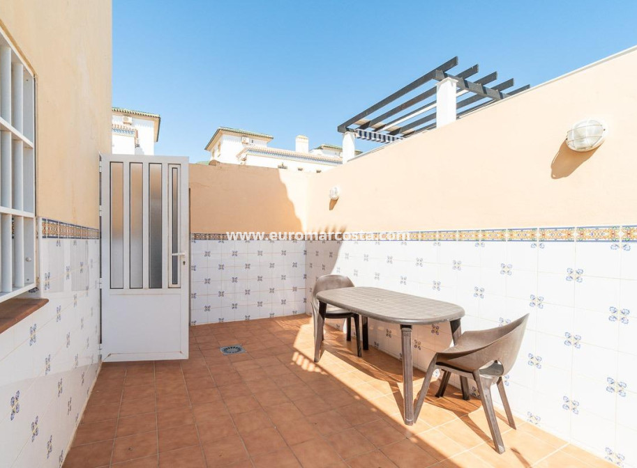 Objekte zum Wiederverkauf - Villa freitstehend - Torrevieja - La Mata