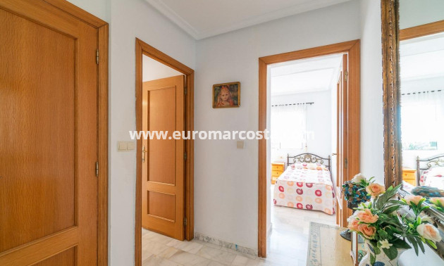 Objekte zum Wiederverkauf - Villa freitstehend - Torrevieja - La Mata