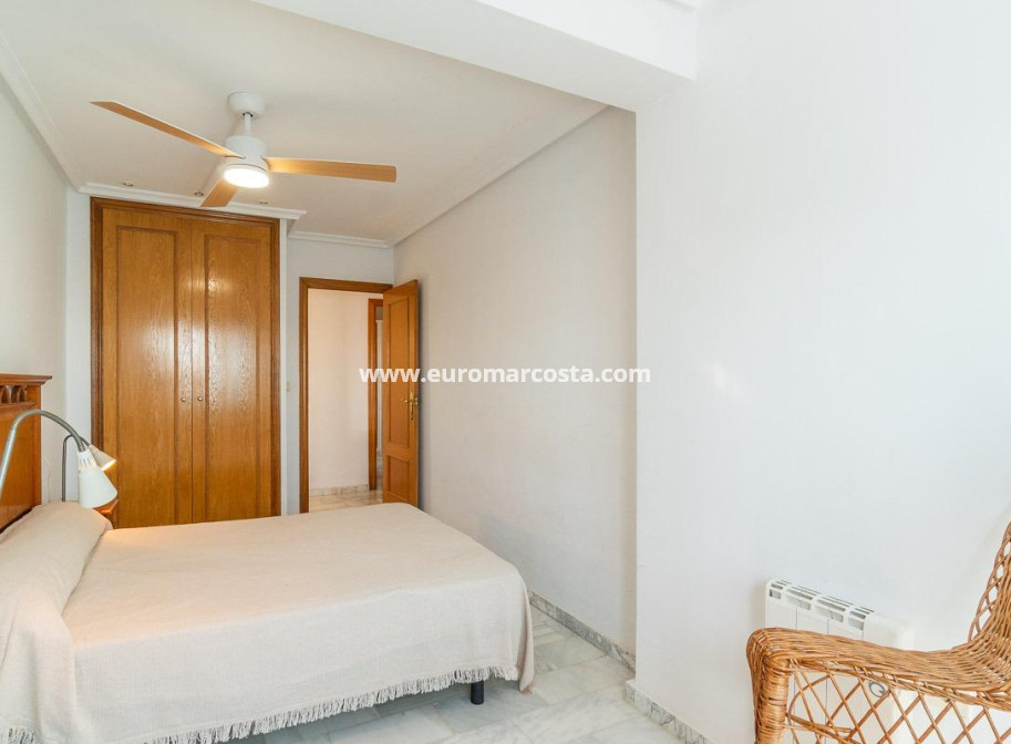 Objekte zum Wiederverkauf - Villa freitstehend - Torrevieja - La Mata