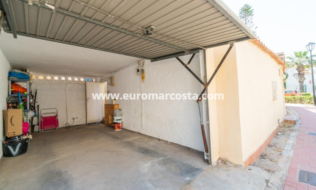 Objekte zum Wiederverkauf - Villa freitstehend - Torrevieja - La Mata