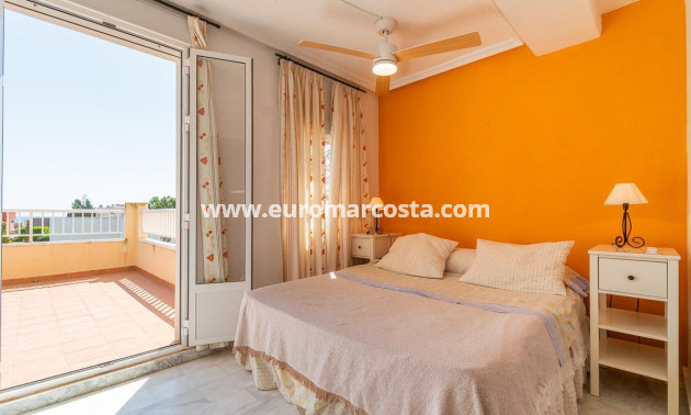 Objekte zum Wiederverkauf - Villa freitstehend - Torrevieja - La Mata