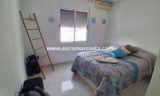 Sale - Villa - Rojales