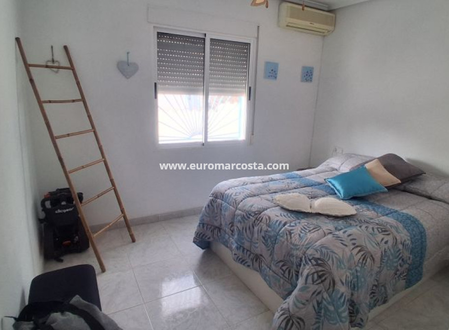 Sale - Villa - Rojales