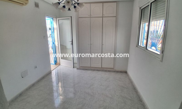 Sale - Villa - Rojales