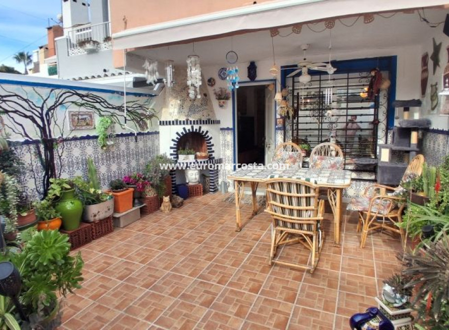 Sale - Townhouse - Torrevieja - TORREVIEJA