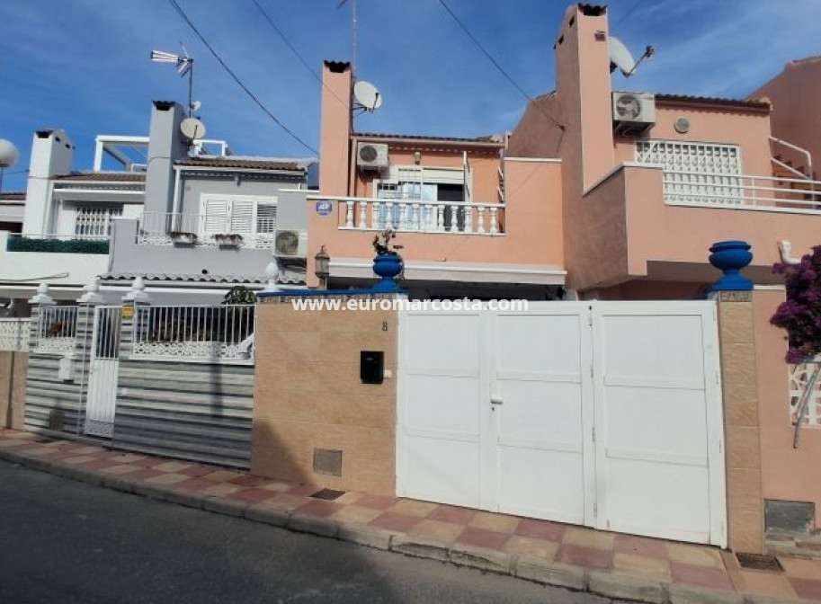 Sale - Townhouse - Torrevieja - TORREVIEJA