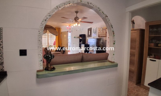 Sale - Townhouse - Torrevieja - TORREVIEJA