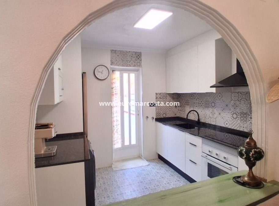 Sale - Townhouse - Torrevieja - TORREVIEJA