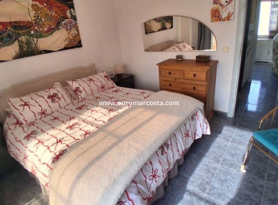 Sale - Townhouse - Torrevieja - TORREVIEJA
