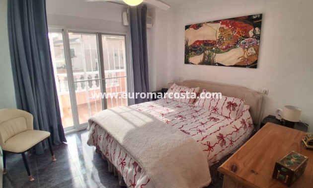 Sale - Townhouse - Torrevieja - TORREVIEJA