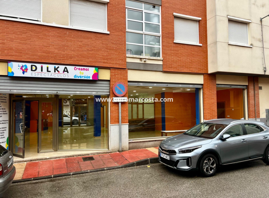 Sale - Commercial - Beniel