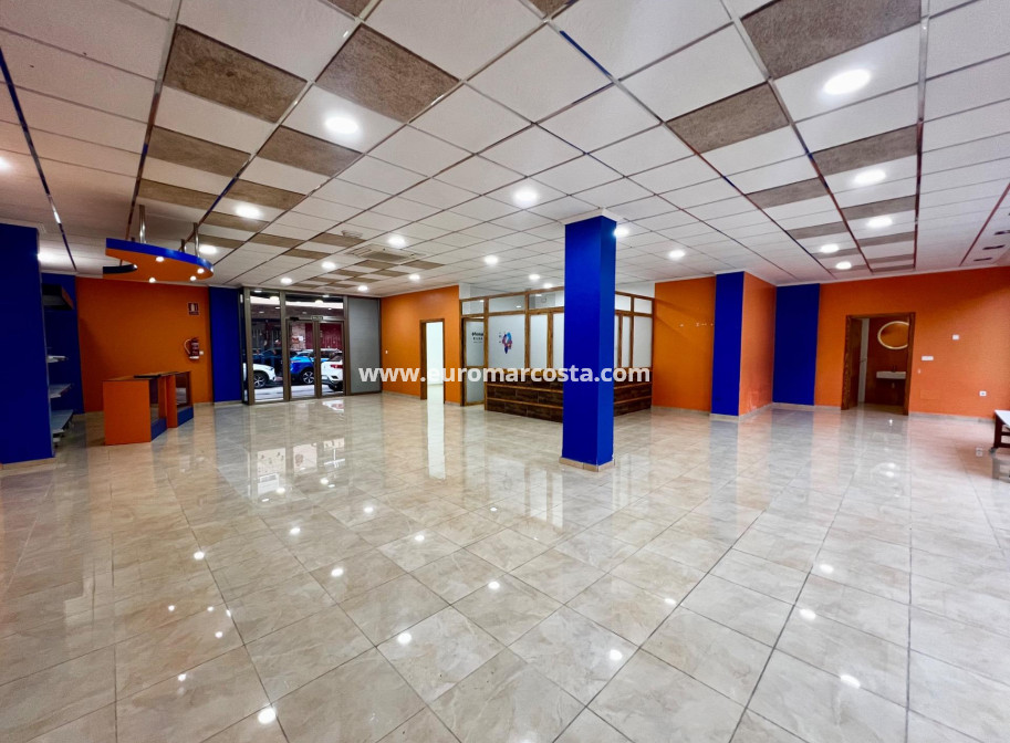 Sale - Commercial - Beniel