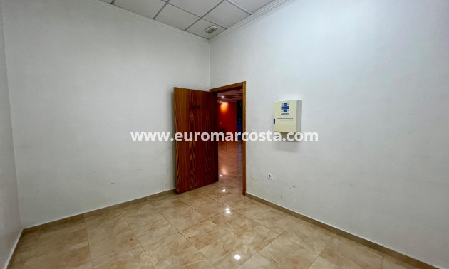 Sale - Commercial - Beniel