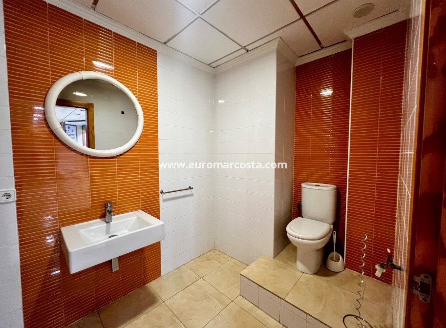 Sale - Commercial - Beniel