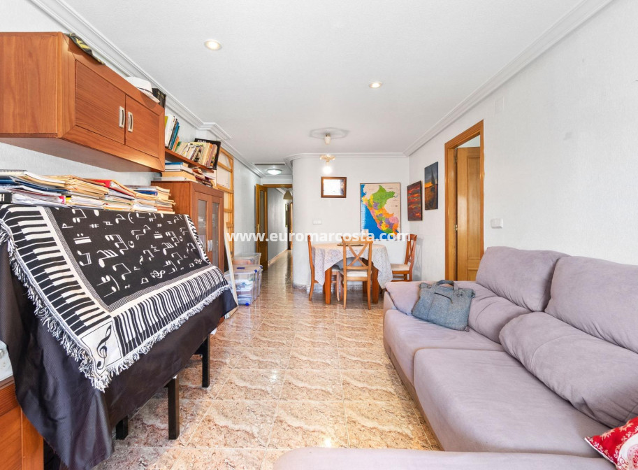 Objekte zum Wiederverkauf - Wohnung - Torrevieja - TORREVIEJA