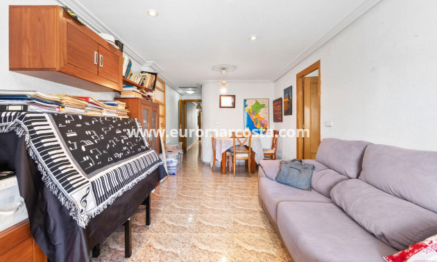 Objekte zum Wiederverkauf - Wohnung - Torrevieja - TORREVIEJA