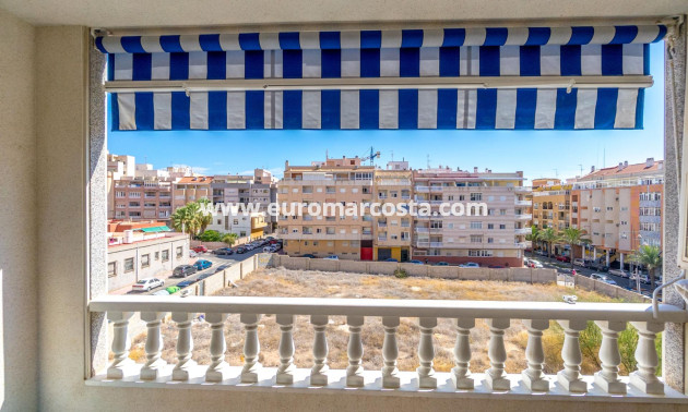 Objekte zum Wiederverkauf - Wohnung - Torrevieja - TORREVIEJA