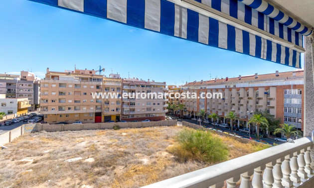 Objekte zum Wiederverkauf - Wohnung - Torrevieja - TORREVIEJA