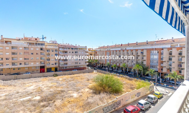 Objekte zum Wiederverkauf - Wohnung - Torrevieja - TORREVIEJA