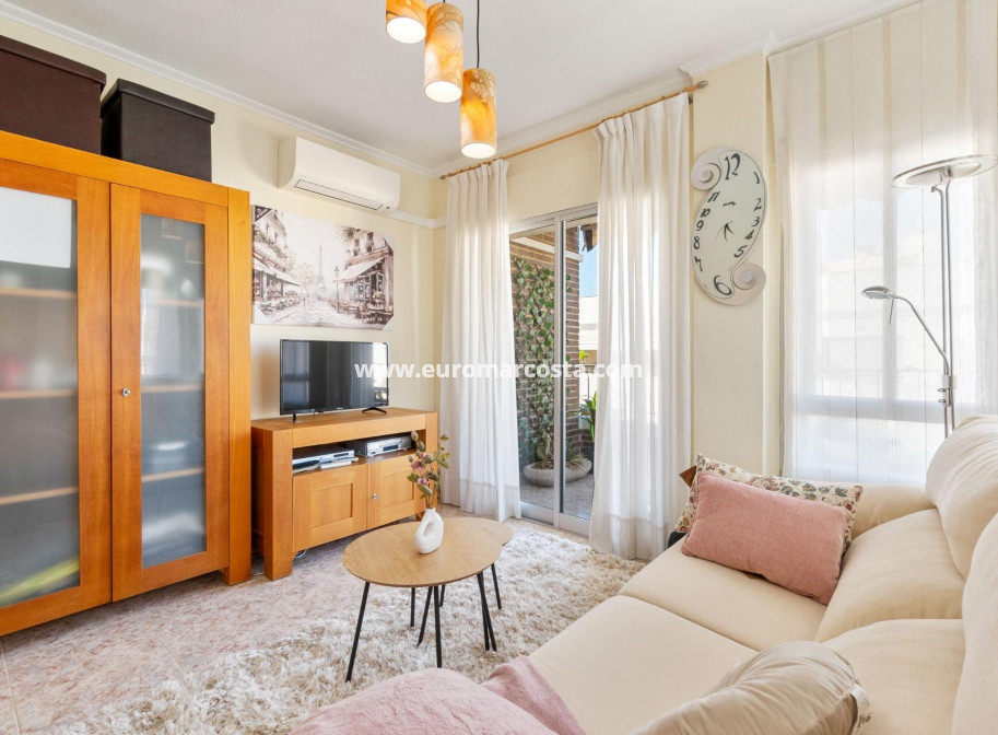 Sale - Apartment / flat - Torrevieja - TORREVIEJA