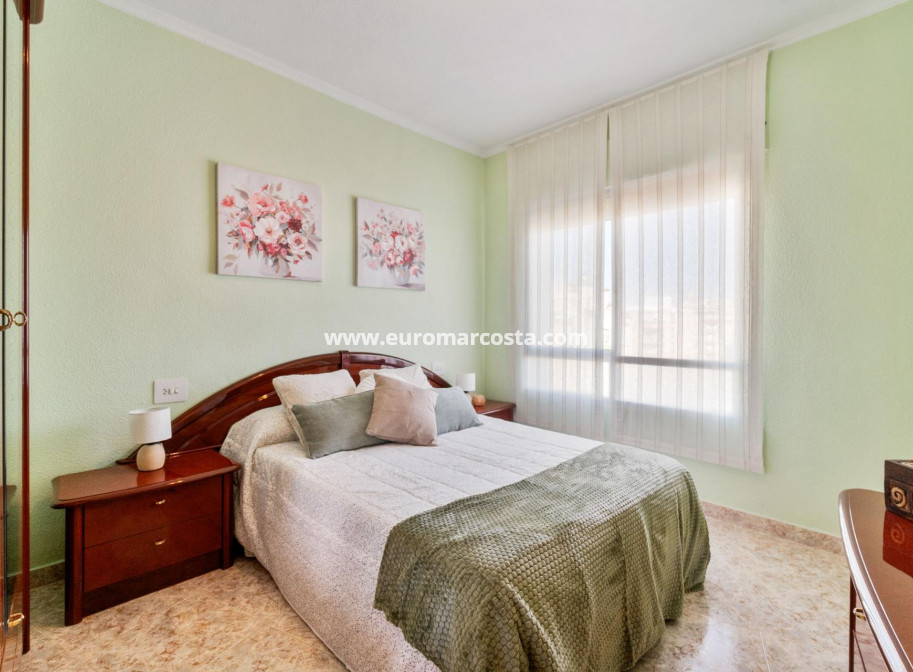 Sale - Apartment / flat - Torrevieja - TORREVIEJA