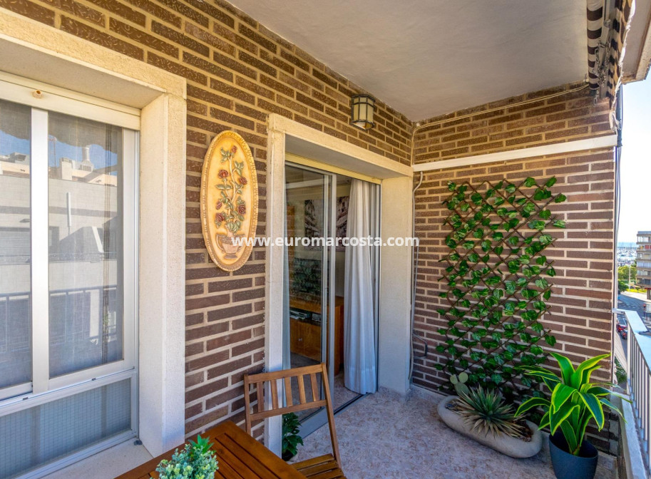 Sale - Apartment / flat - Torrevieja - TORREVIEJA