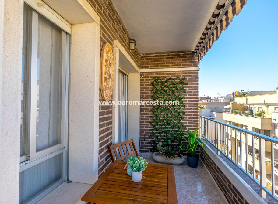 Sale - Apartment / flat - Torrevieja - TORREVIEJA