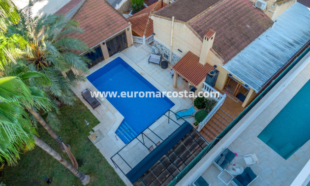 Venta - Villa - Torrevieja - TORREVIEJA