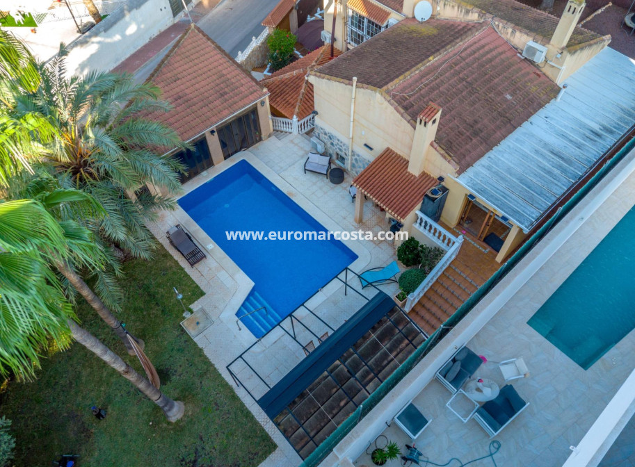 Venta - Villa - Torrevieja - TORREVIEJA