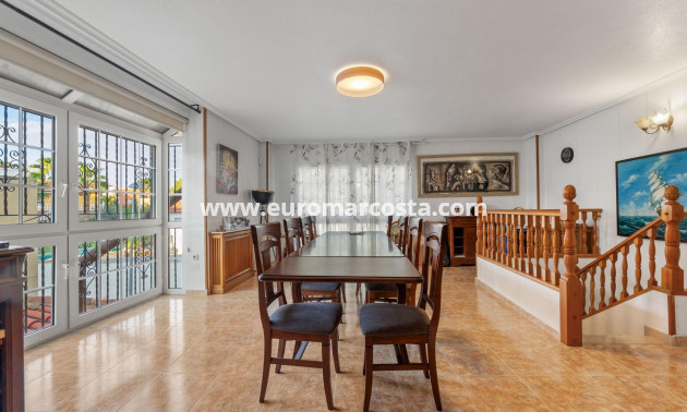 Venta - Villa - Torrevieja - TORREVIEJA