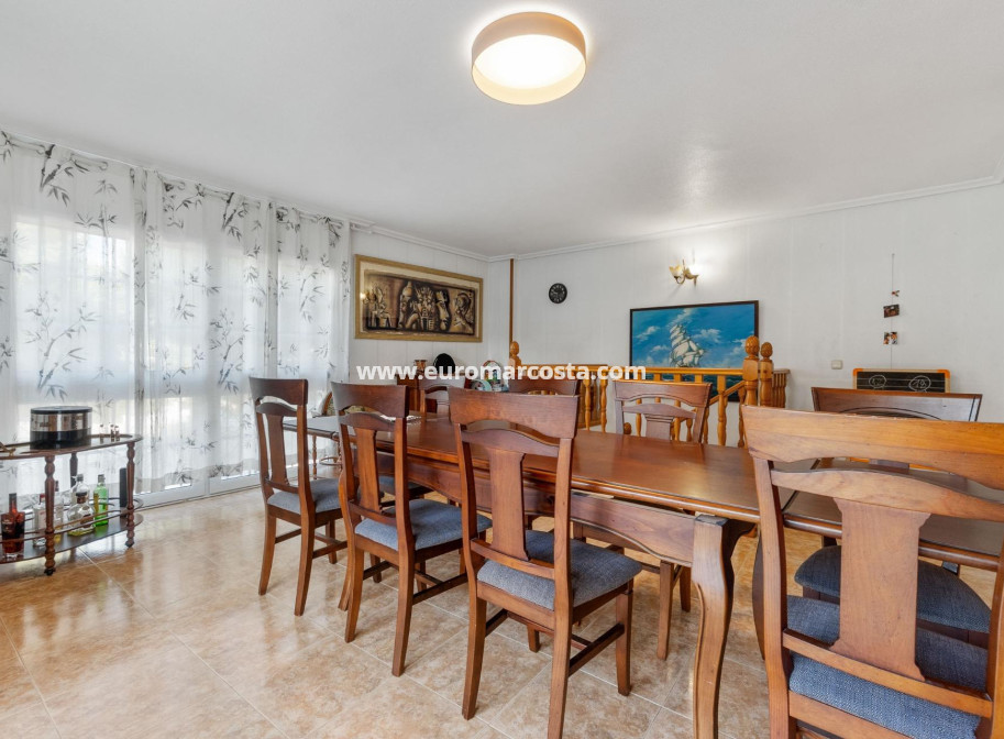 Venta - Villa - Torrevieja - TORREVIEJA