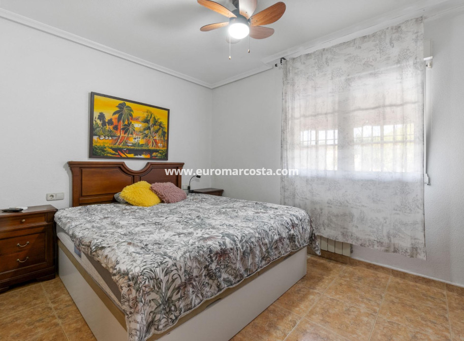 Venta - Villa - Torrevieja - TORREVIEJA