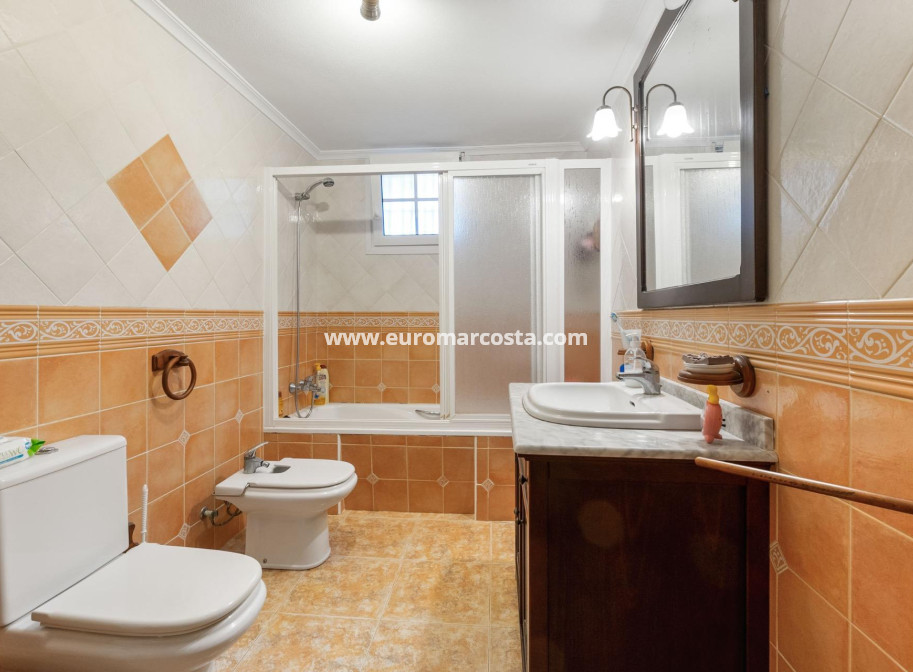 Venta - Villa - Torrevieja - TORREVIEJA