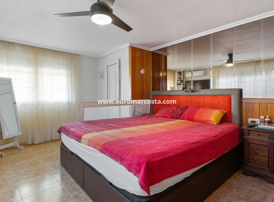 Venta - Villa - Torrevieja - TORREVIEJA