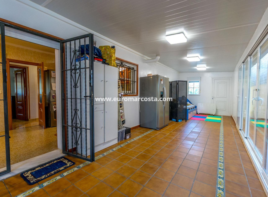 Venta - Villa - Torrevieja - TORREVIEJA