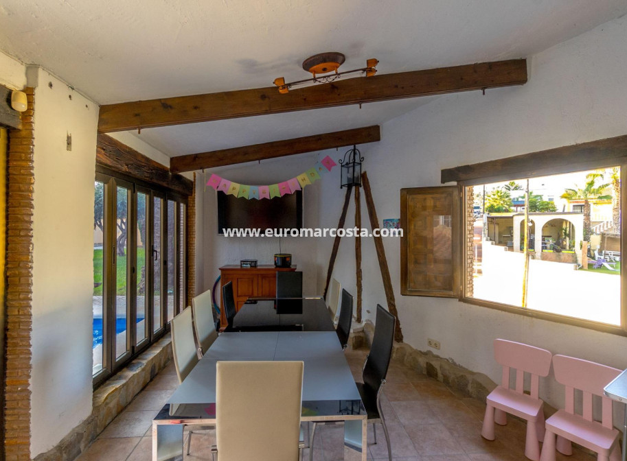 Venta - Villa - Torrevieja - TORREVIEJA
