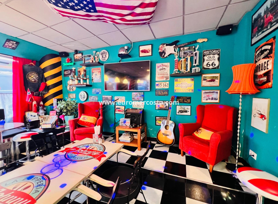 Objekte zum Wiederverkauf - Kommerziell - Torrevieja - TORREVIEJA