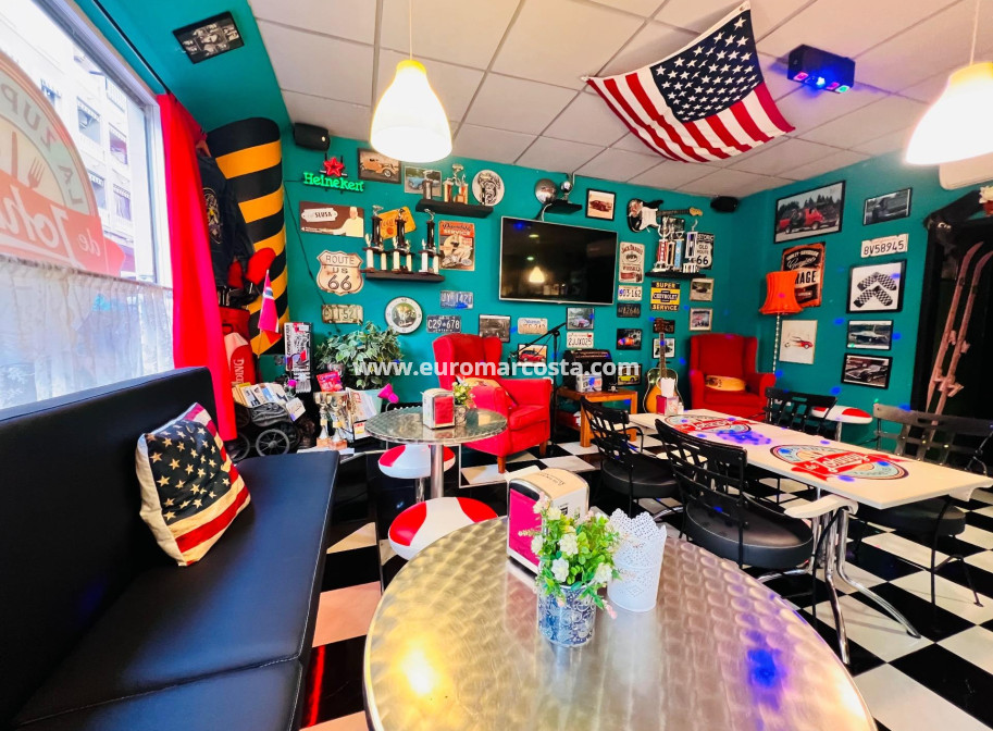 Objekte zum Wiederverkauf - Kommerziell - Torrevieja - TORREVIEJA