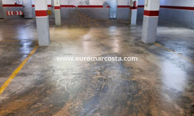 Objekte zum Wiederverkauf - Garage - Torrevieja - TORREVIEJA