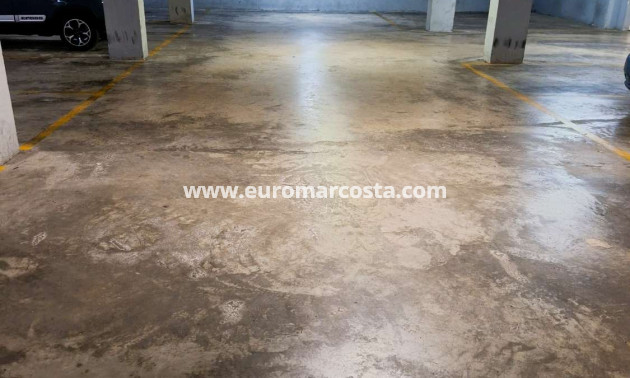 Objekte zum Wiederverkauf - Garage - Torrevieja - TORREVIEJA