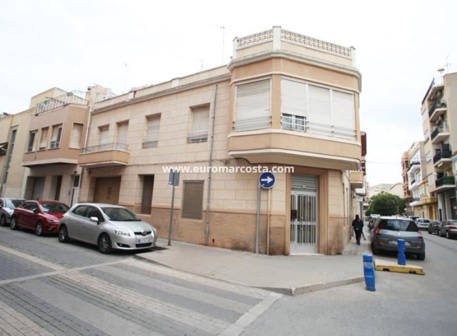 Venta - Casa - Orihuela