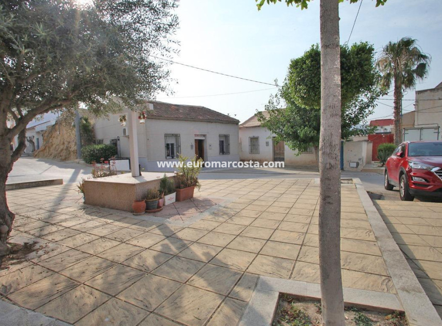 Objekte zum Wiederverkauf - Casa - Orihuela